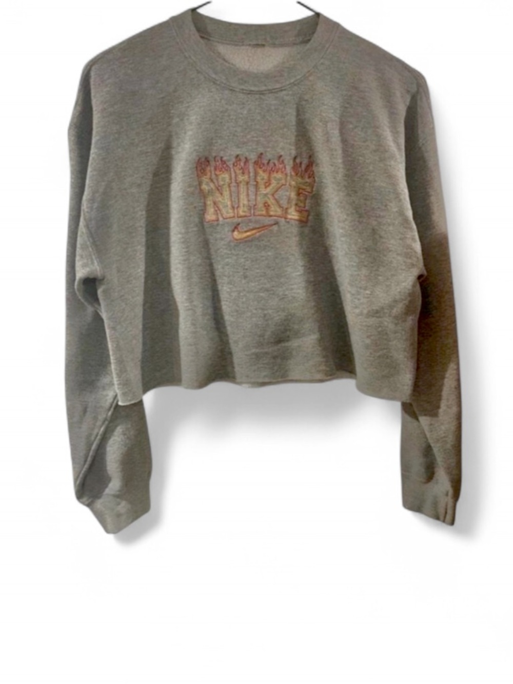 VTG Y2K Nike Embroidered Design Gray Cropped Sweatshirt Size Women’s Medium